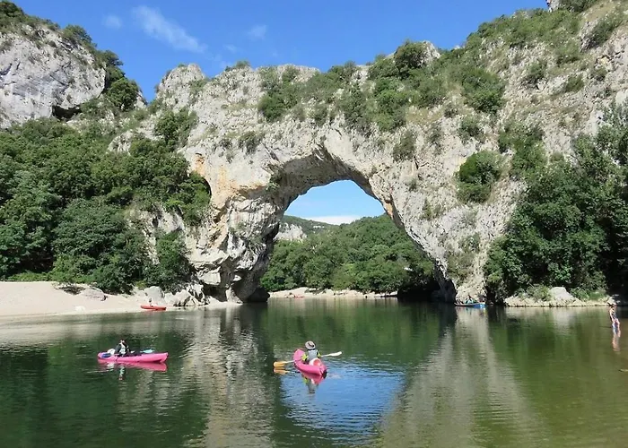 Escapade Ardechoise - Parking Gratuit - Chateau A 2 Pas