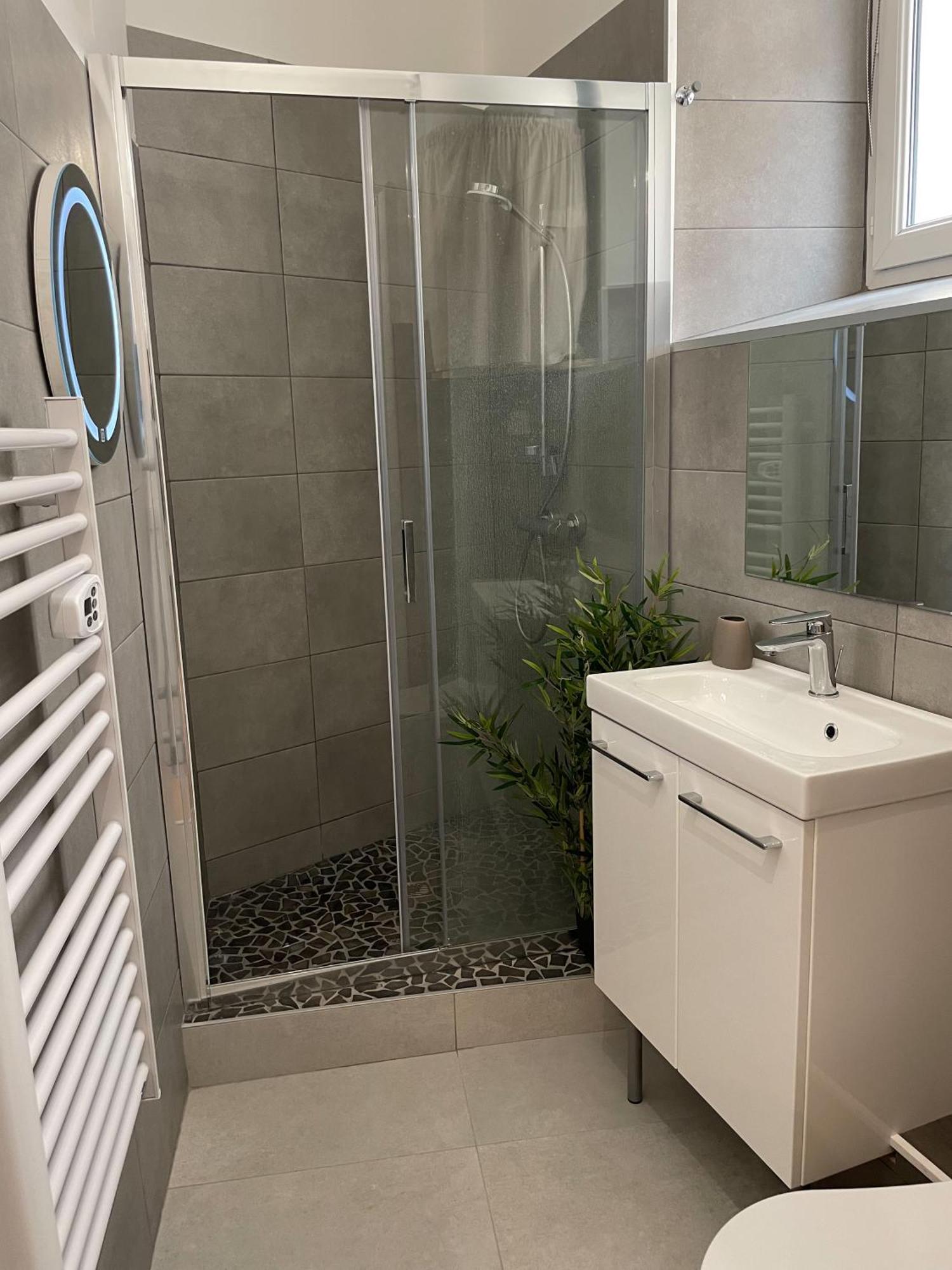 Apartment Escapade Ardechoise - Parking Gratuit - Chateau A 2 Pas *