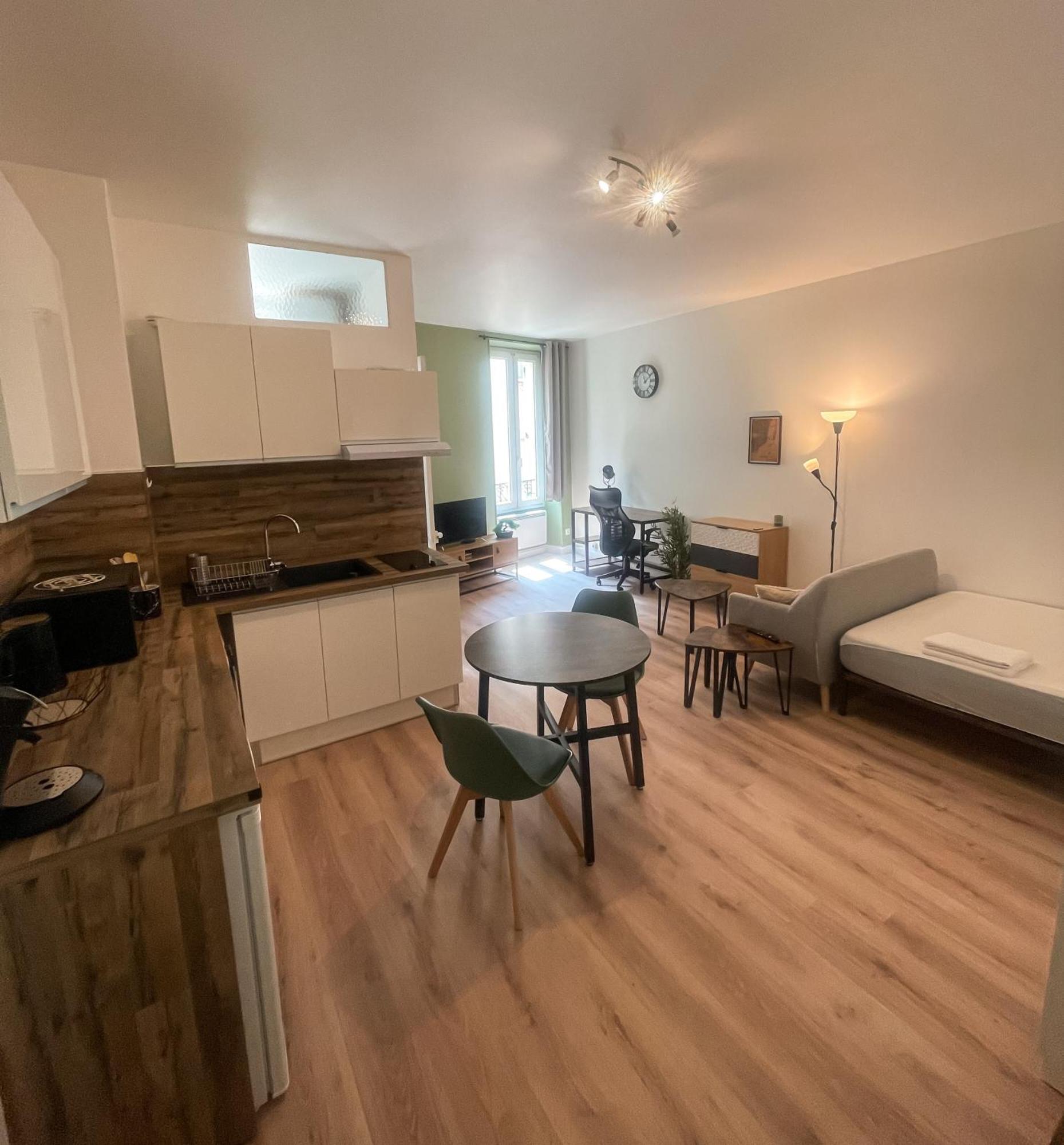 Escapade Ardechoise - Parking Gratuit - Chateau A 2 Pas